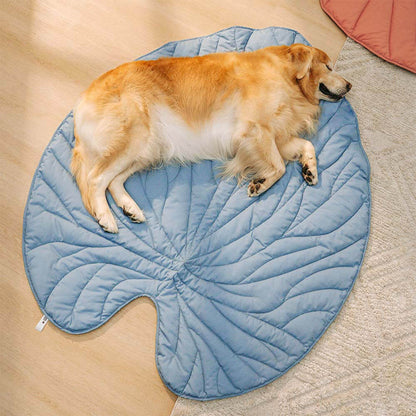 Leaf Shape Dog Blanket